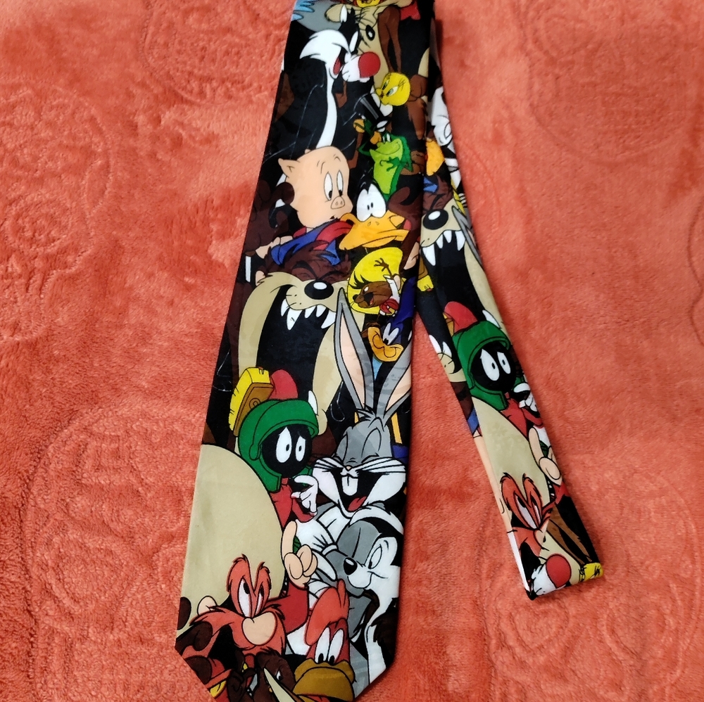 Vintage Looney Tunes necktie - Picture 2 of 4